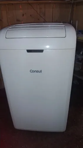 Vende-se ar condicionado Portátil ar frio e quente 220 vlts Em Ótimo estado R$ 1.450,00