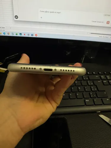 iPhone 11 128 GB bateria 68%