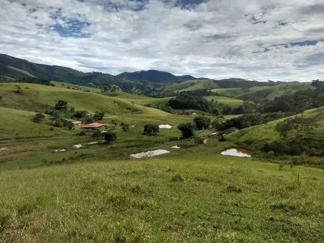 SITIO COM 25 ALQUEIRES EM REDENÇÃO DA SERRA SP
