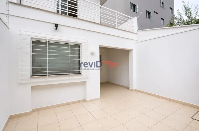 Casa - Vila Olimpia - 180m2 - 3 dorms - 1 edicula - 2 vagas - Pacote de locação: R$ 8.229,