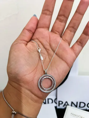 Colar pandora Aro duplo logo pave brilhante
