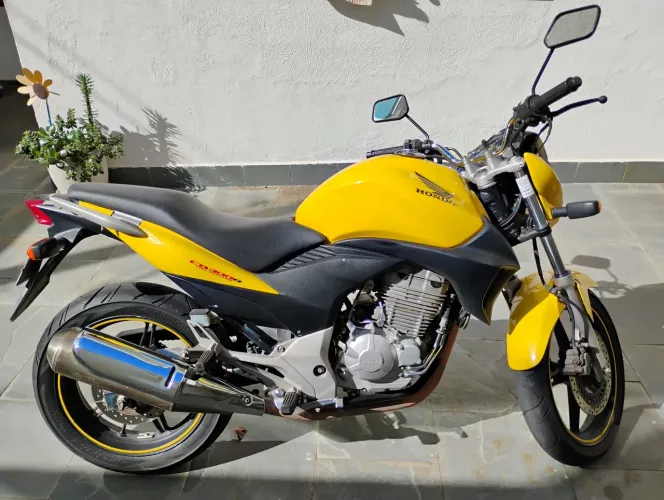 Cb 300 