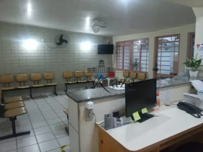 Casa Comercial - Vila Adyana - 420m².