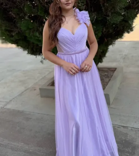 Vestido de festa lilás 