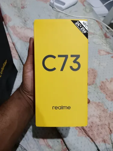 Realme C73
