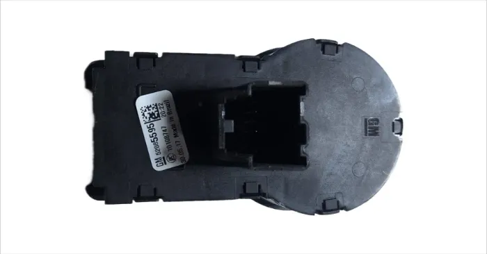 Botão Farol Milha Comando Neblina Gm Cobalt Onix 2013 A 2019