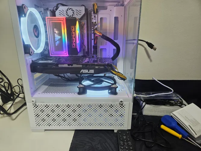 Placa rx590 Asus 8gb