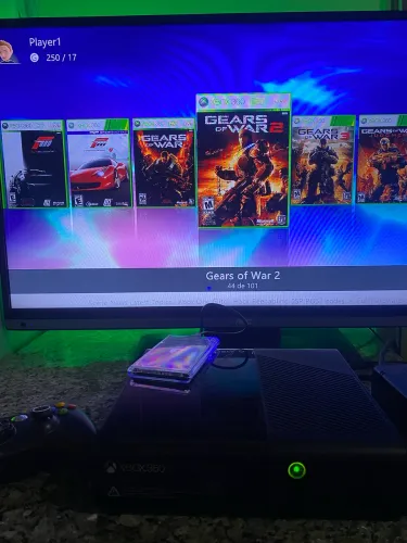 XBOX 360 SUPER SLIM