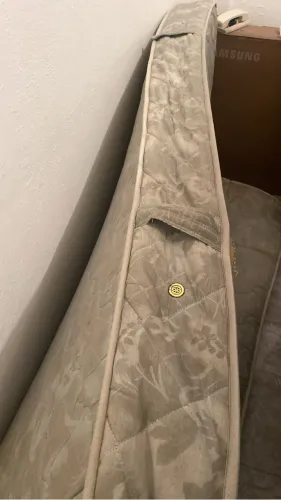 VENDO COLCHÃO + BASE CASAL COMUM