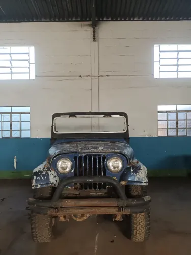 Ford Willys Rural 4X4 2021