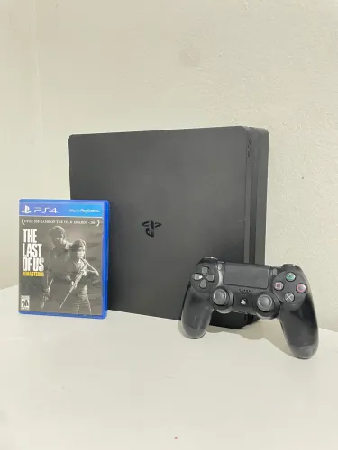 Ps4 slim 500 gigas - SEMI NOVO - COMPLETO