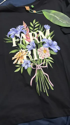T-shirt Farm nova na etiqueta M
