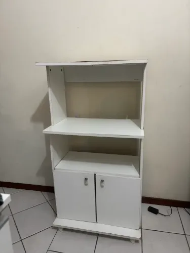Armário de microondas