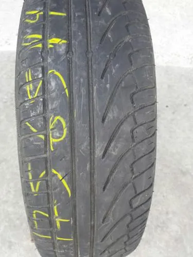 Pneu 175 65 14 usado RM Ford fiesta estepe
