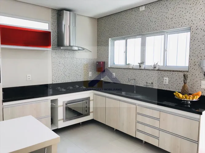 CASA no CENTRO, 4/4 (3 suítes)
