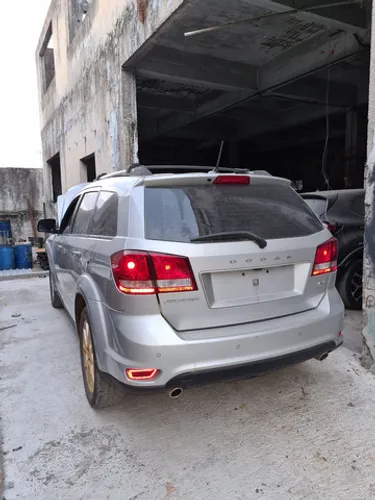 Parachoque traseiro dodge journey 2012 completo 