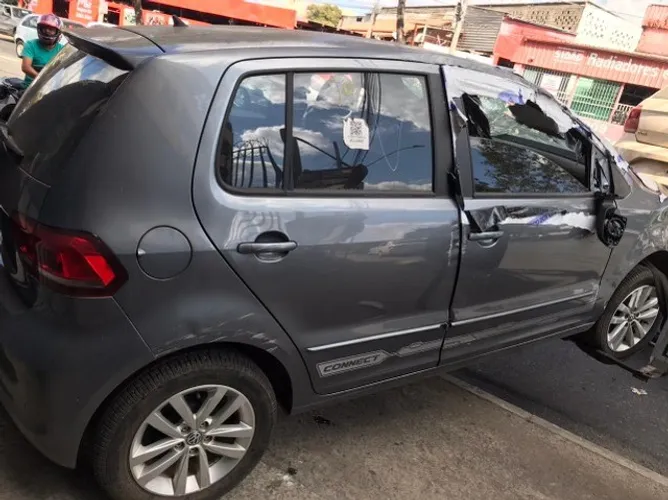 Sucata para venda de peças VW /Fox Connect MB 2019/2019 
