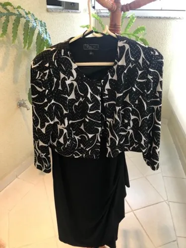 Vestido com blazer - tamanho 14
