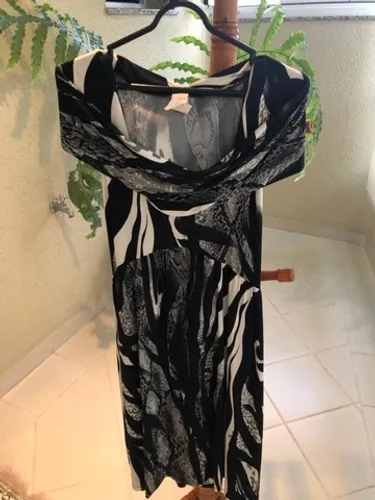 Vestido preto e branco -tamanho G