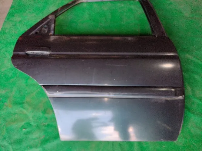 Porta Traseira Direita Ford/Escort Zetec 1998/00.