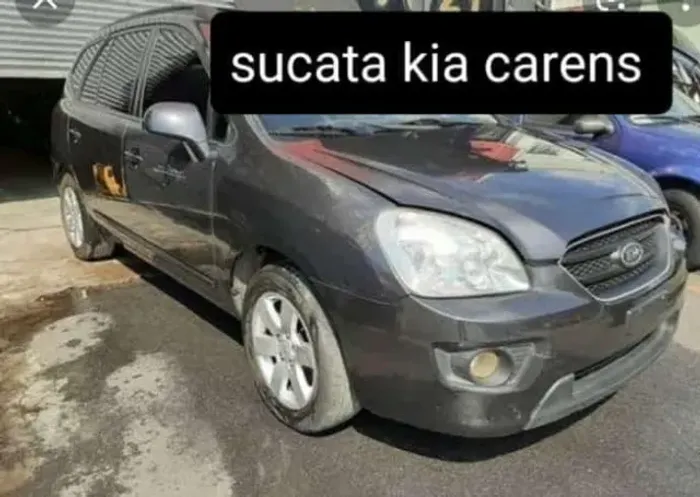 Sucata Kia carens