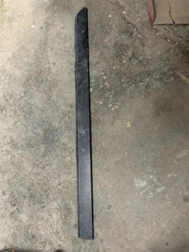 Moldura friso porta dianteira direita Kia soul 2008 a 2013
