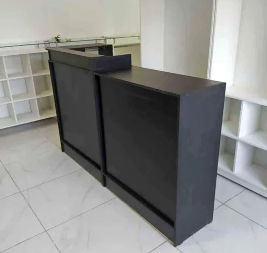 01 BALCÃO CAIXA E 01 BALCÃO SIMPLES MDF 