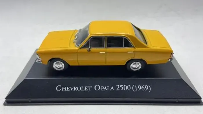 Coleção Carros Inesquecíveis Do Brasil Chevrolet Opala 2500