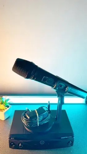 Microfone Sem Fio - AkG SR45