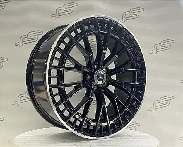 Roda Mercedes AMG Preto Brilhante 5x112 - 22x9 e 10,5 Offset 35 e  38