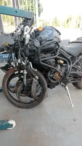 Sucata de moto para retirada de peças Triumph Tiger 800 2014