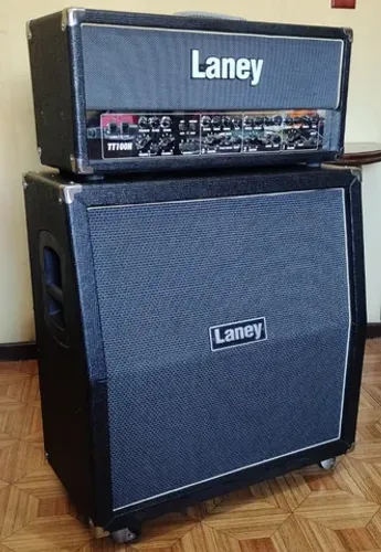 Half Stack Laney (TT100H + 4x12 GS412IA)