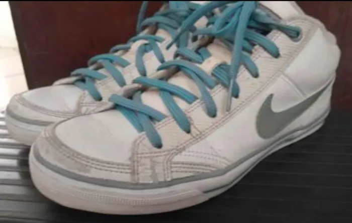 Tenis Nike Vintage n.37 Branco COM DETALHES (veja fotos e leia o anúncio)