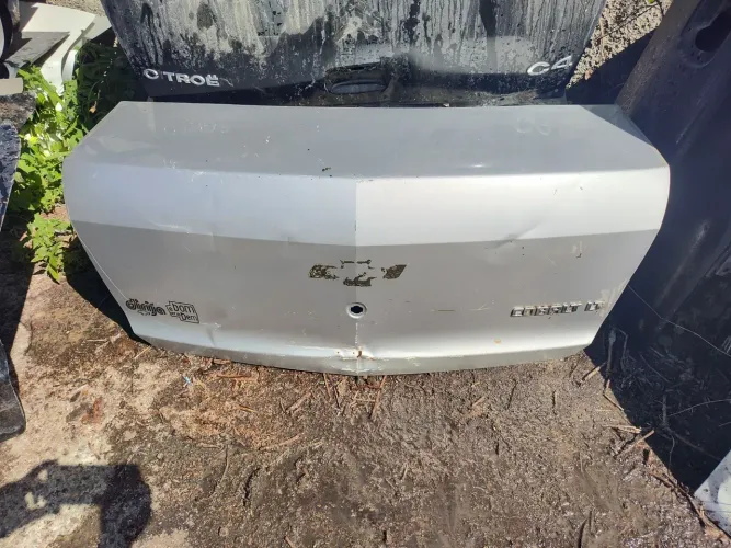 Tampa traseira porta-malas Cobalt original GM Chevrolet