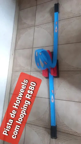 Pista de Hotweels com looping