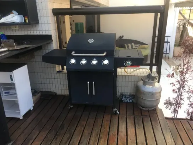 Churrasqueira A Gás 4 Queimadores central + 1 Lateral carrinho - em São Carlos SP Carrinho
