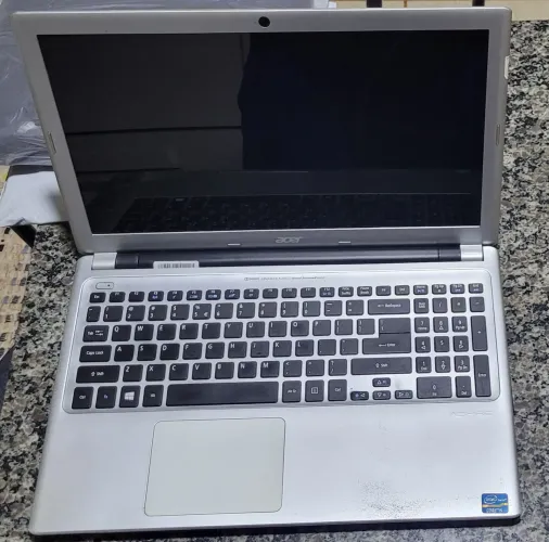 Notebook Ultrabook Acer Intel i5, 8GB RAM, 128GB SSD, 512GB HD, tela 15.6", bateria boa