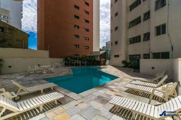 Cobertura duplex 03 suítes 04 vagas varanda piscina churrasqueira vista vale do Pacaembu