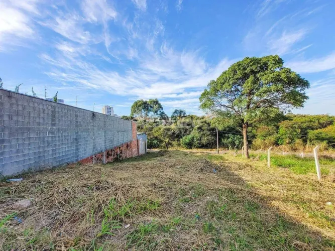 Terreno à venda no Vale do Rio Branco em Americana/SP