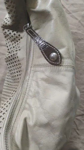 Bolsa em couro legítimo 