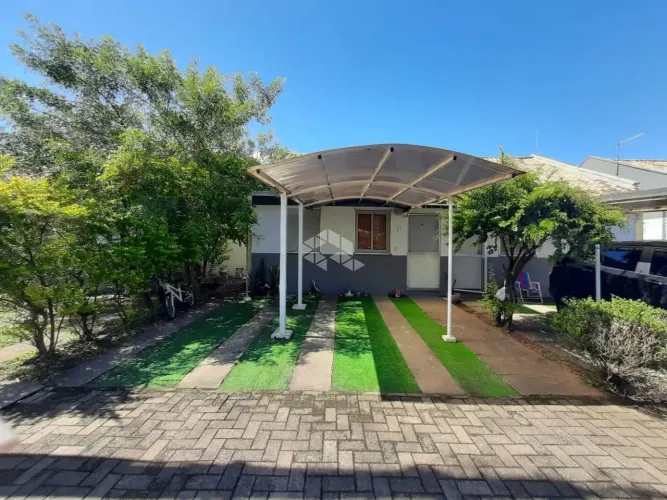 Casa com 2 Dormitórios em Condomínio Fechado - Bairro São Luís, Canoas