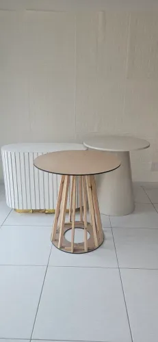 Mesinha de centro com design moderno e elegante