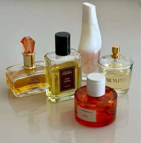 05 perfumes femininos por 270,00