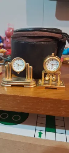 2 Mini Relógios de mesa antigos, decorativos