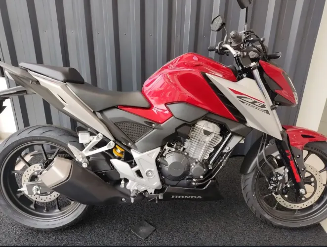 Cb 300 twister cbs 