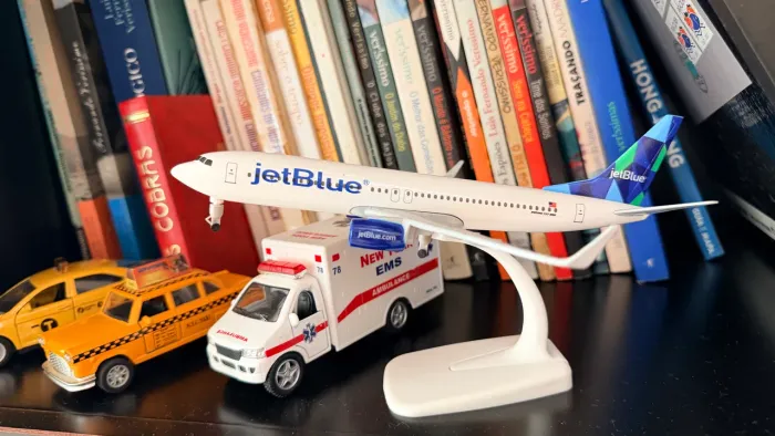 Miniatura de avião 15 cm JETBLUE