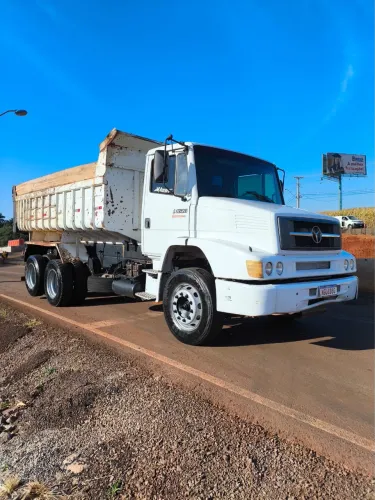 Caminhão Mercedes Benz 1620  - 2006 Excelente estado