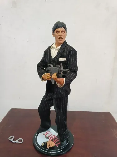 Tony Montana Scarface 1/6 Sideshow 