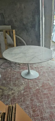 Fabricamos base saarinen tulipa + tampo oval 1.20x0.80 mármore branco Paraná 