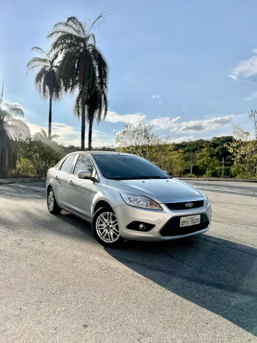 Ford Focus Sedan 2.0 16v Novíssimo 